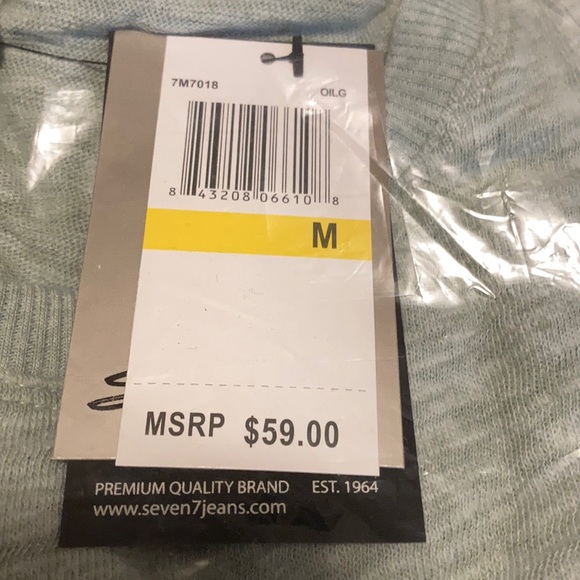 Seven7 Top long sleeves top. - Picture 6 of 7